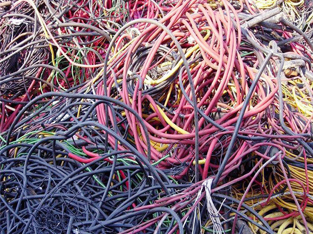 �U�f��늻��յļ��g�����c�Ј�����